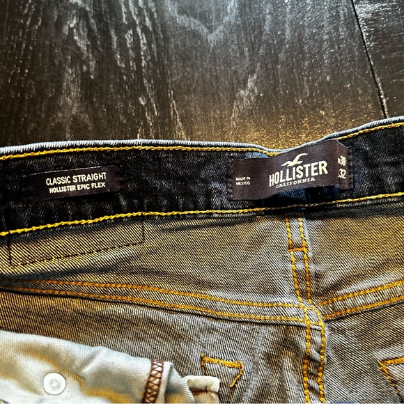 Hollister 30x32 Dark Wash Bootcut Dark Wash Denim - Picture 2 of 12